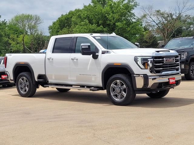 New 2026 GMC Sierra 2500 SLT AWD/4WD image 2