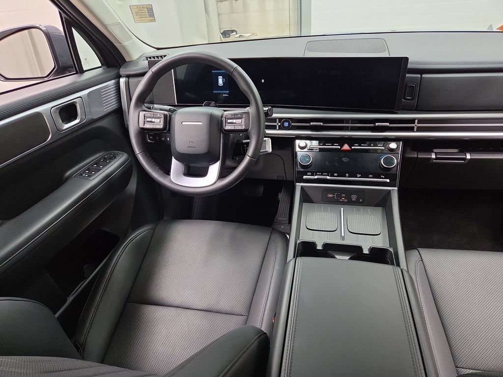 Used 2025 Hyundai Santa Fe SEL AWD/4WD image 13