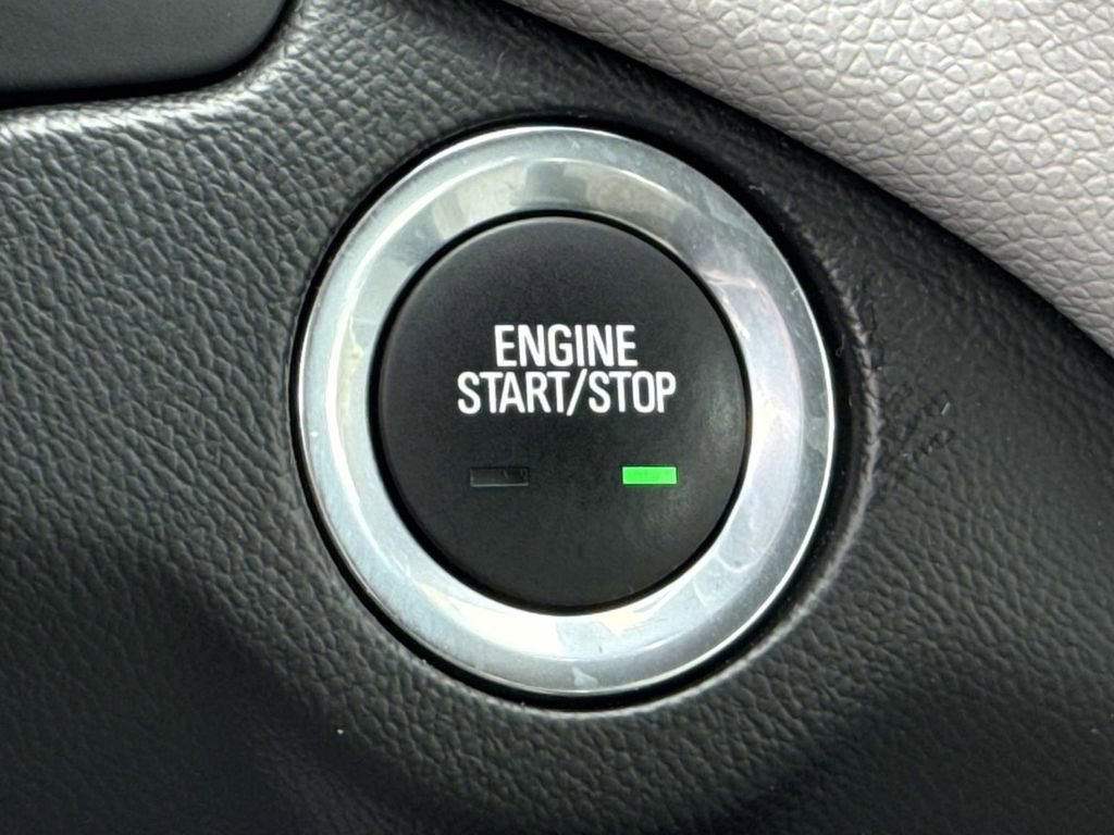 Used 2019 Chevrolet Equinox LS image 27