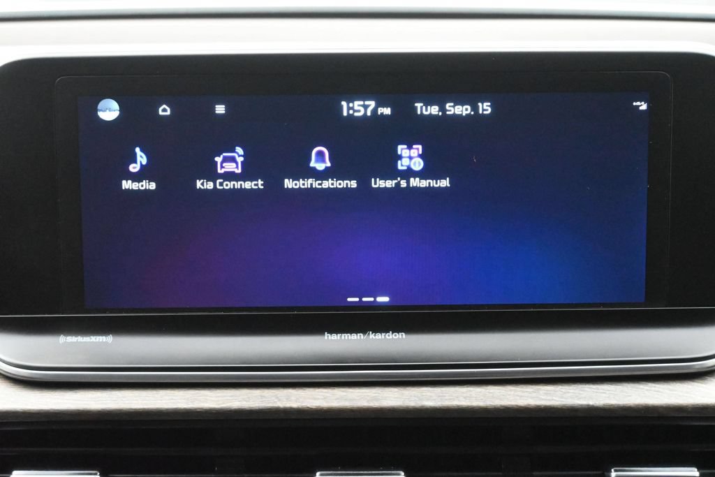 Used 2022 Kia Telluride SX w/ Towing Package FWD image 13