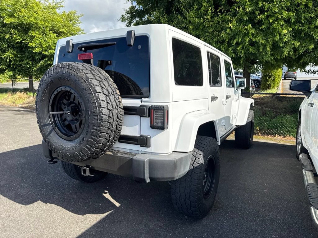 Used 2014 Jeep Wrangler Unlimited Sahara w/ Dual Top Group AWD/4WD image 6