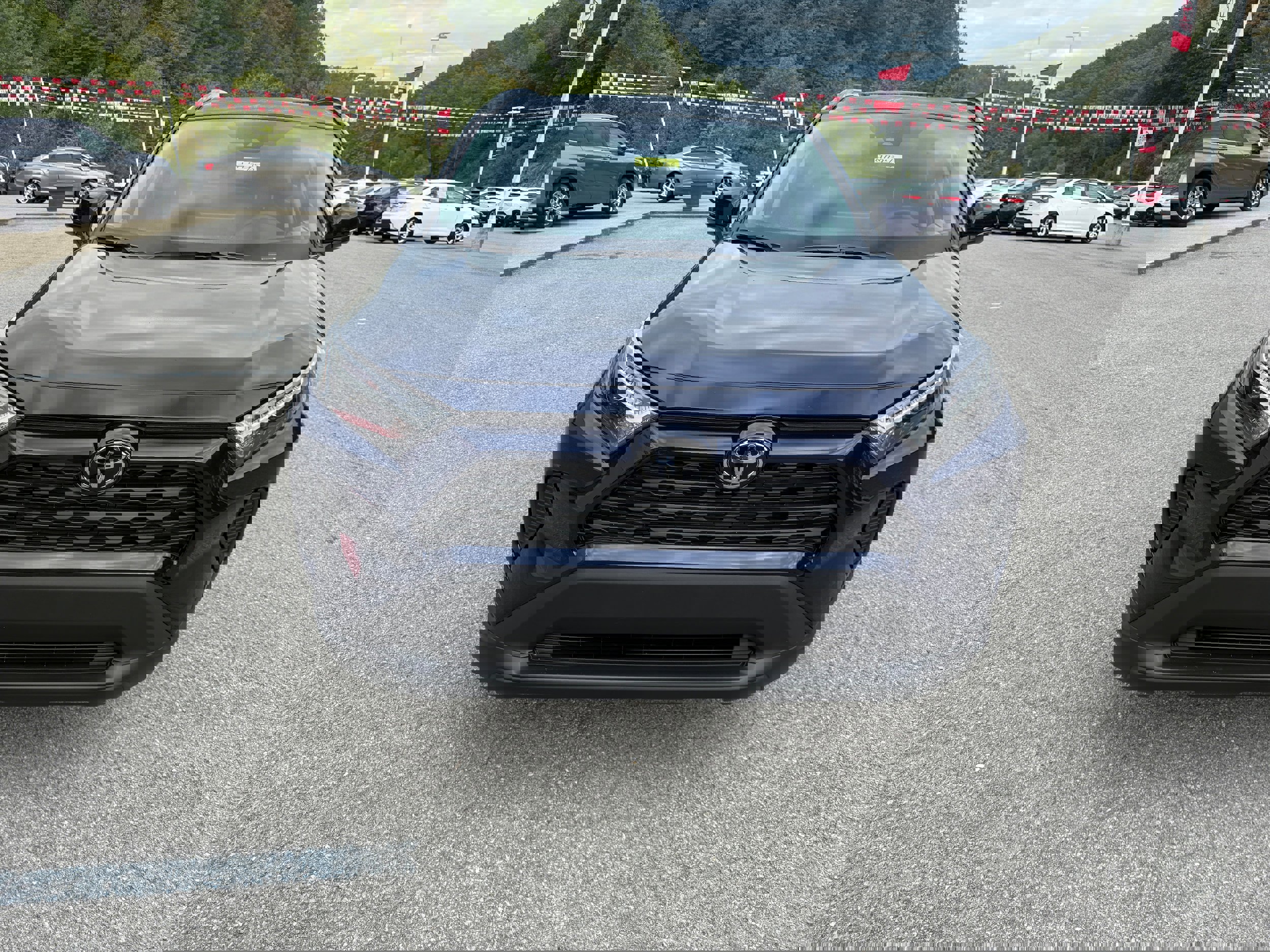 New 2025 Toyota RAV4 XLE image 4