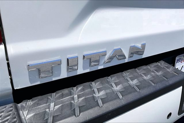 Used 2023 Nissan Titan SV AWD/4WD image 31