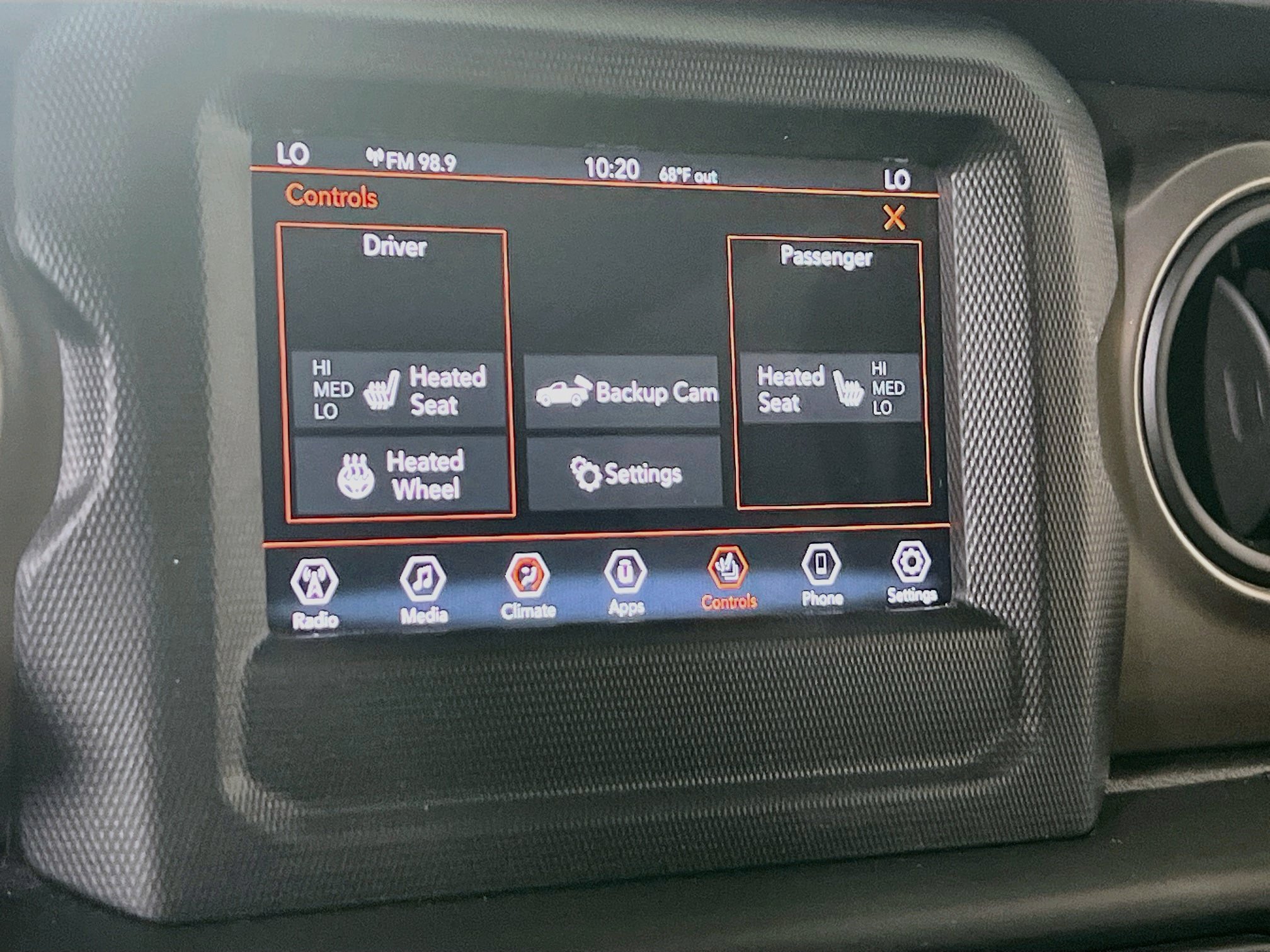 Used 2020 Jeep Gladiator Sport w/ Quick Order Package 24S AWD/4WD image 19