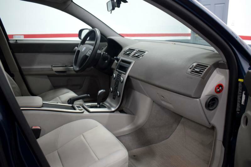 Used 2010 Volvo S40 2.4i image 19