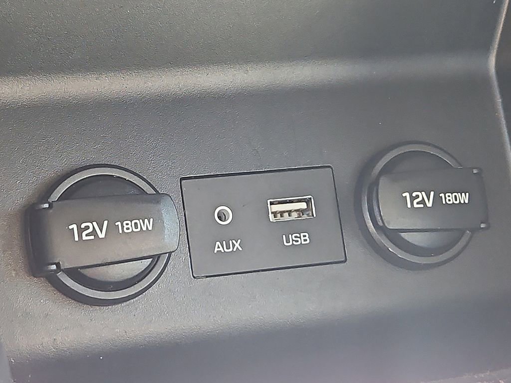 Used 2020 Hyundai Elantra SEL image 25