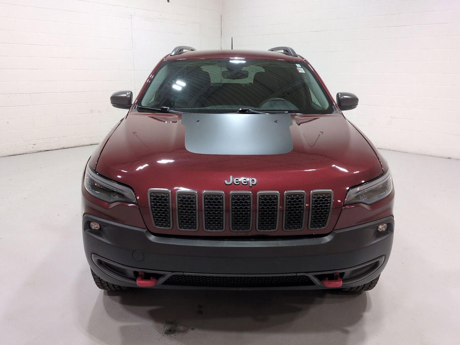 Used 2019 Jeep Cherokee Trailhawk AWD/4WD image 8