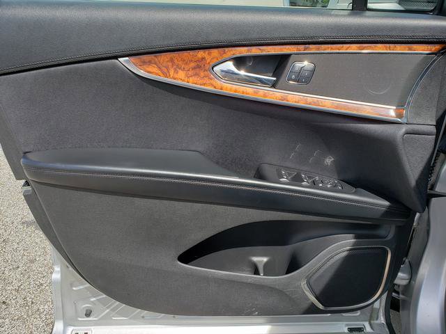 Used 2017 Lincoln MKX Reserve w/ Lincoln MKX Climate Package AWD/4WD image 11
