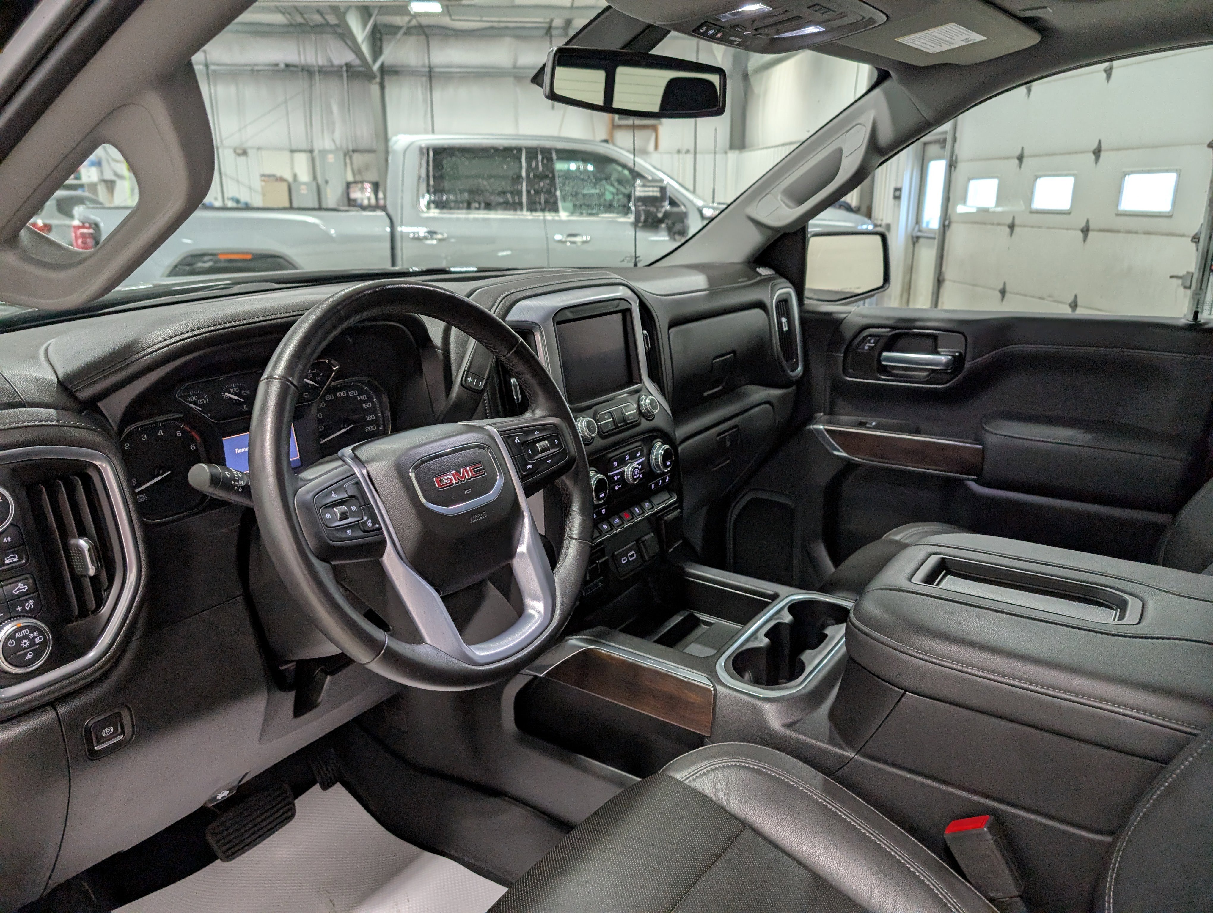 Used 2020 GMC Sierra 1500 SLT w/ SLT Convenience Package AWD/4WD image 16