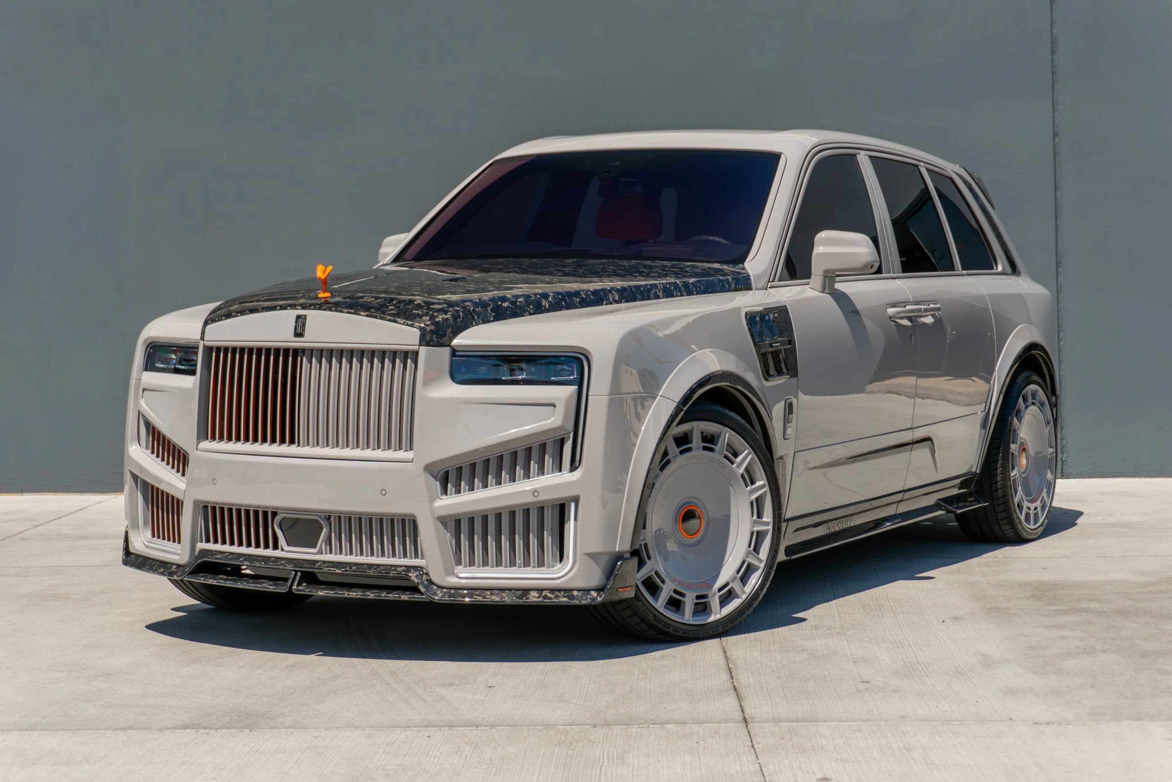 Used 2026 Rolls-Royce Cullinan AWD/4WD image 3