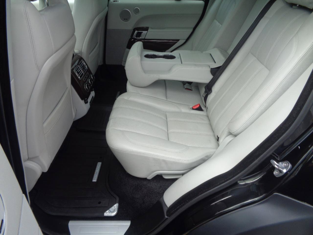 Used 2016 Land Rover Range Rover Supercharged AWD/4WD image 27