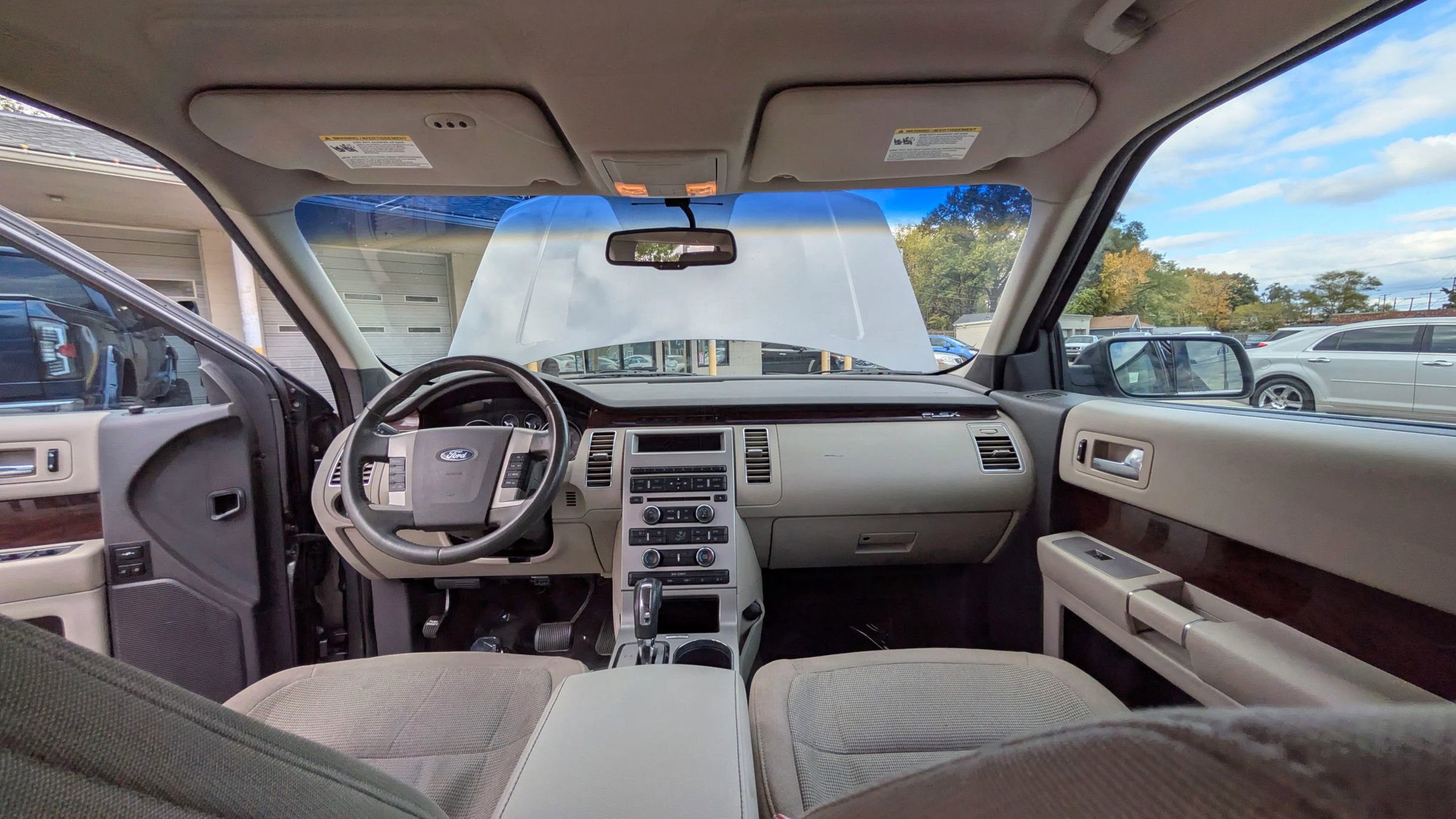 Used 2010 Ford Flex SEL image 16
