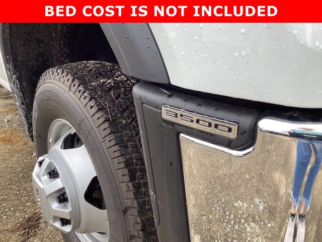 New 2025 GMC Sierra 3500 Pro w/ Convenience Package image 9