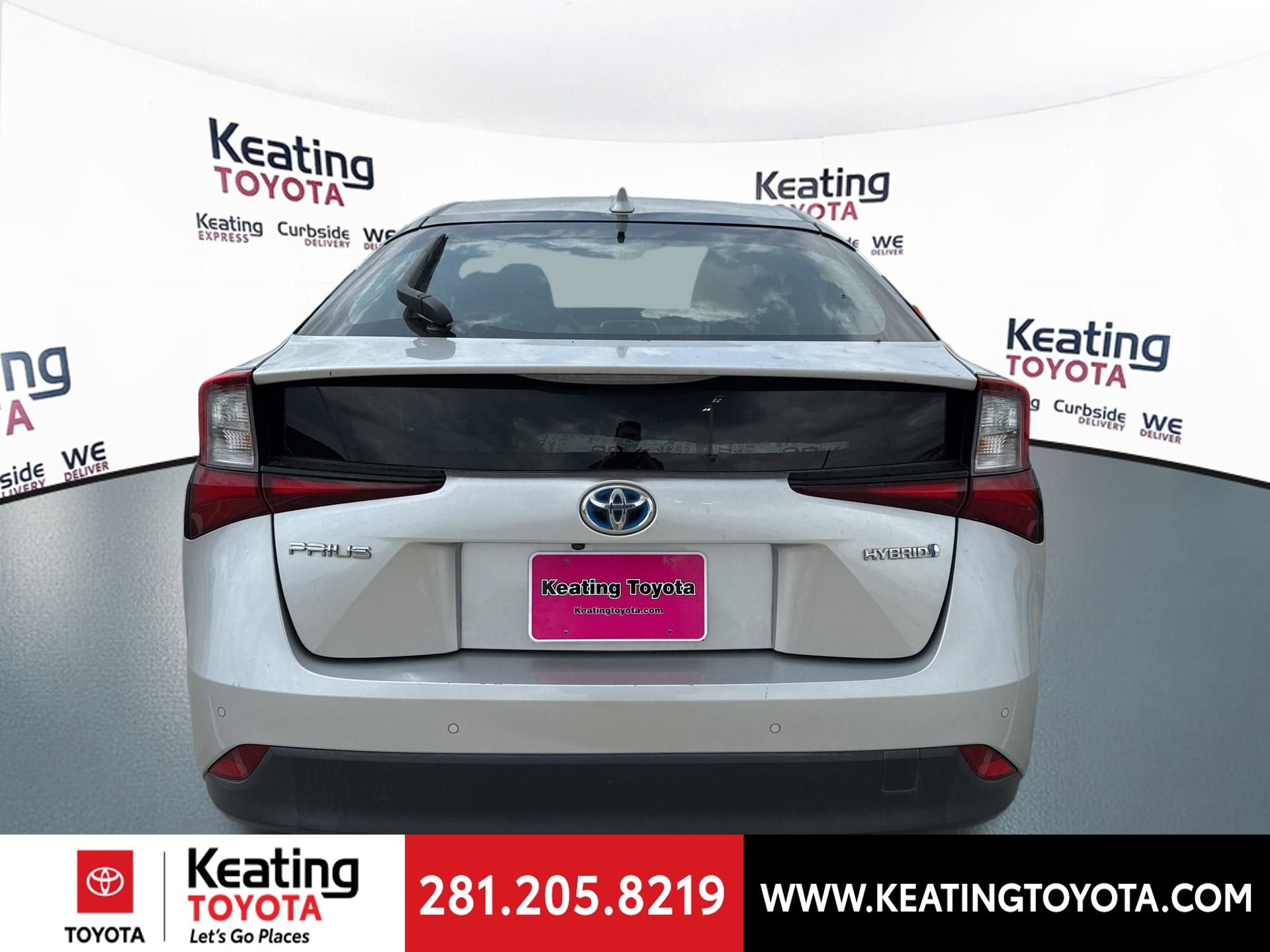 Used 2020 Toyota Prius LE FWD image 6