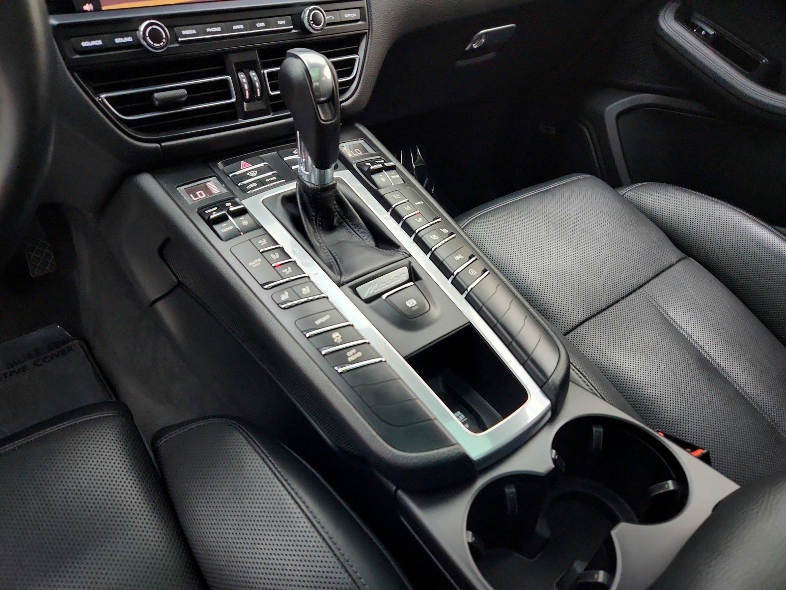 Used 2020 Porsche Macan S AWD/4WD image 22
