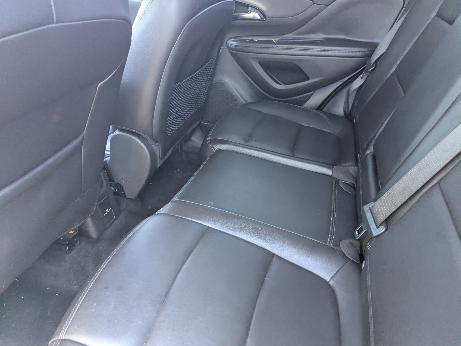Used 2019 Buick Encore Essence w/ Experience Buick Package image 15