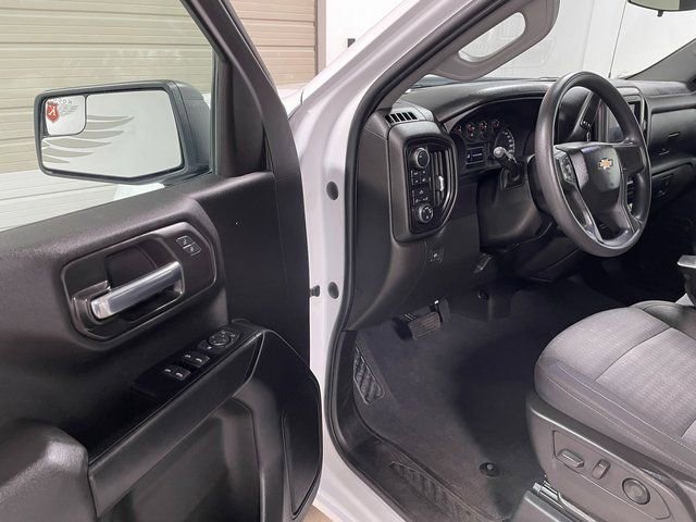 Used 2022 Chevrolet Silverado 1500 Custom w/ LPO, Dark Essentials Package AWD/4WD image 10