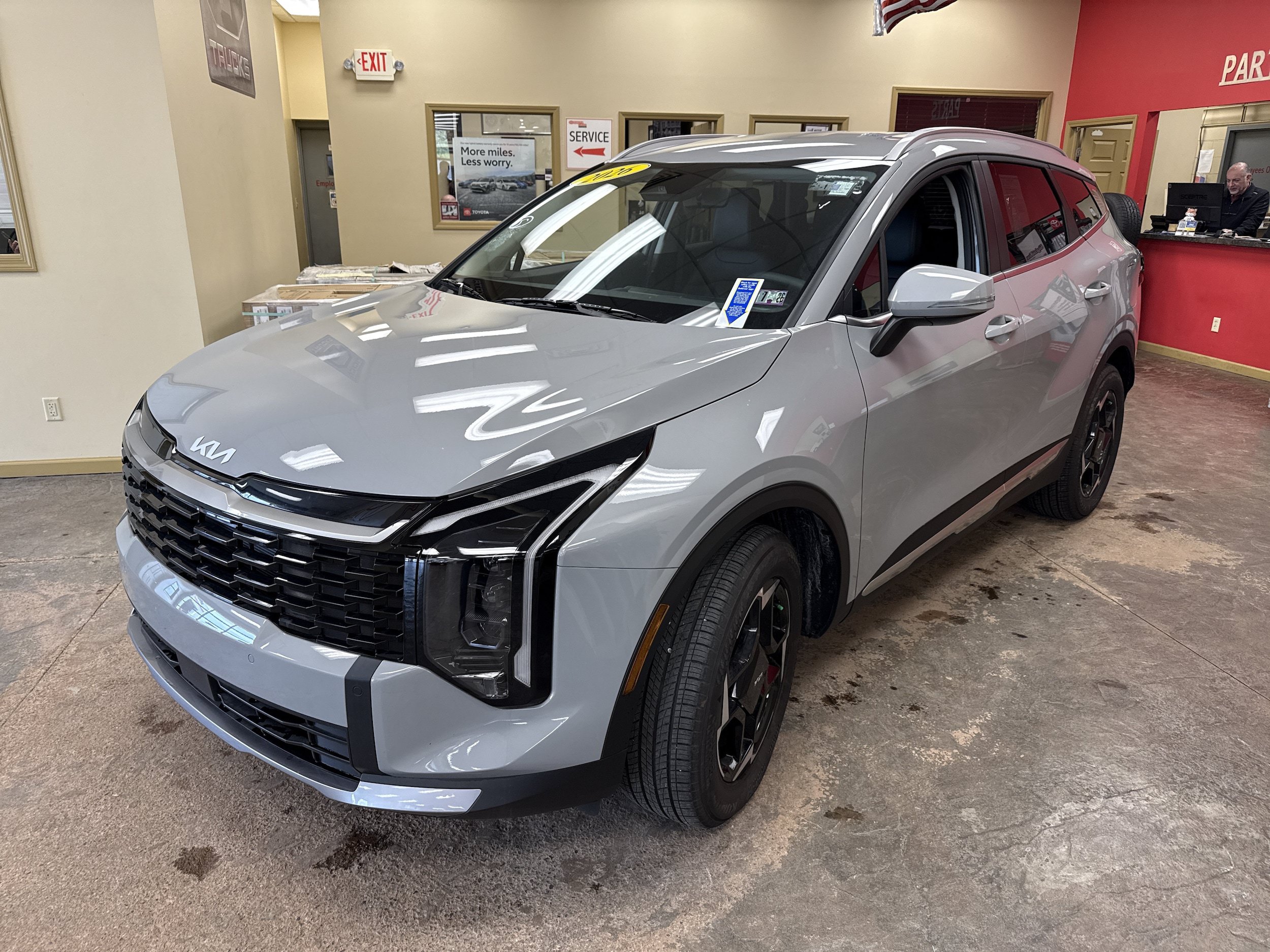 Used 2026 Kia Sportage EX AWD/4WD image 3