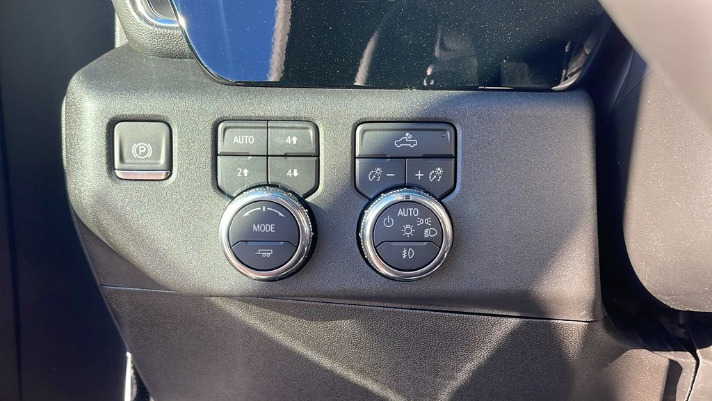 New 2026 GMC Sierra 1500 Elevation image 22