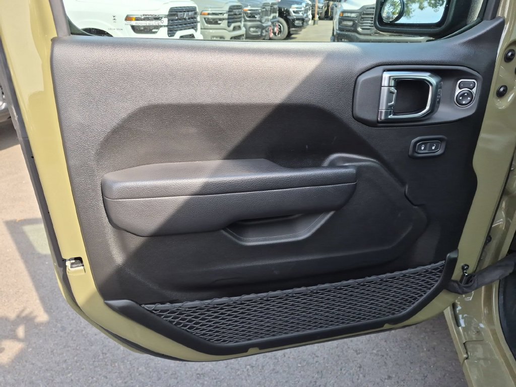 Certified 2025 Jeep Wrangler Unlimited Sport AWD/4WD image 11