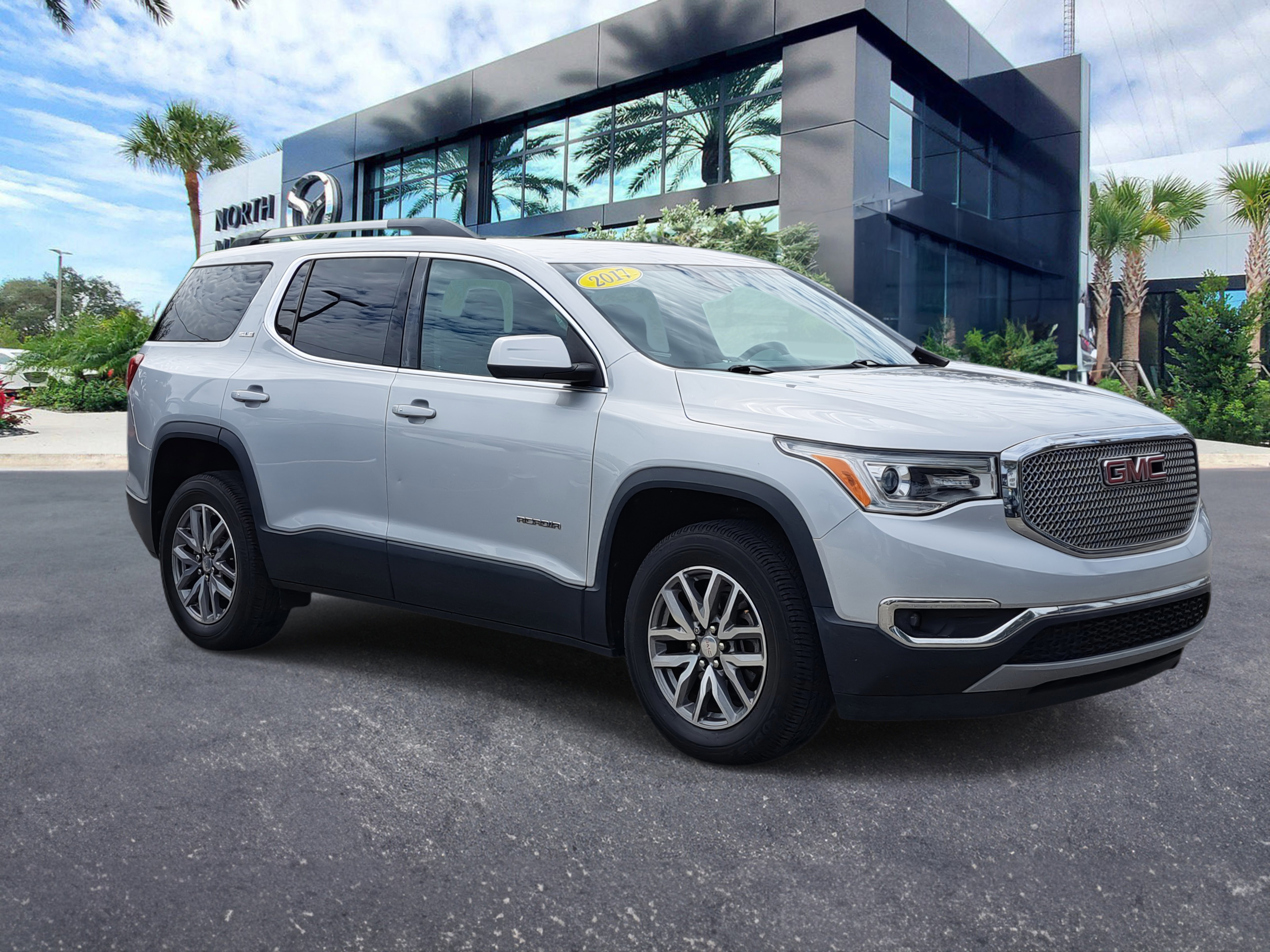 Used 2017 GMC Acadia SLE w/ Driver Alert Package I image 3