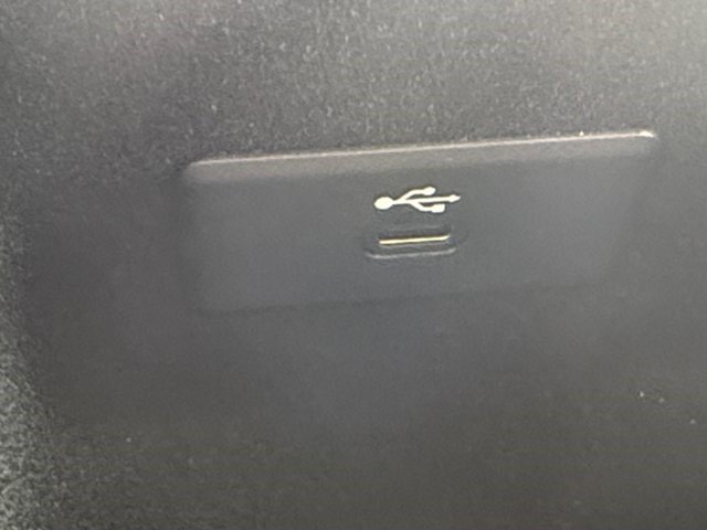 Certified 2026 Cadillac Vistiq Sport AWD/4WD image 5