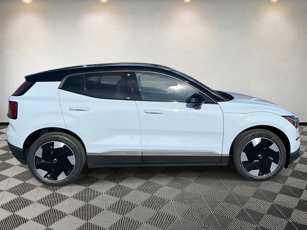 New 2026 Volvo EX30 Ultra image 2
