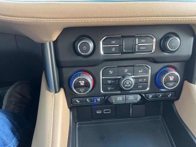 Used 2022 Chevrolet Tahoe Premier w/ Premium Package image 18