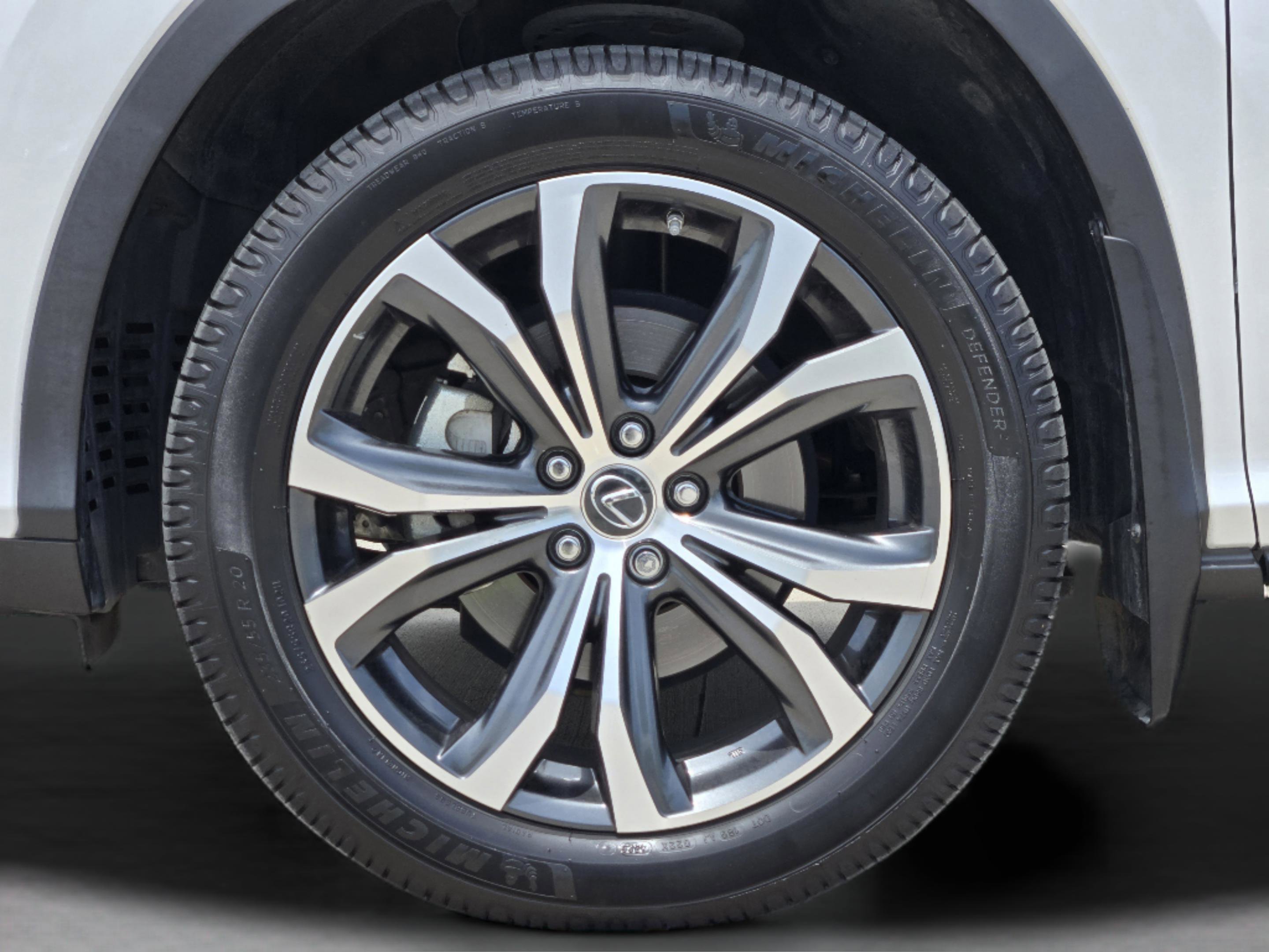 Used 2021 Lexus RX 350L FWD w/ Premium Package image 41