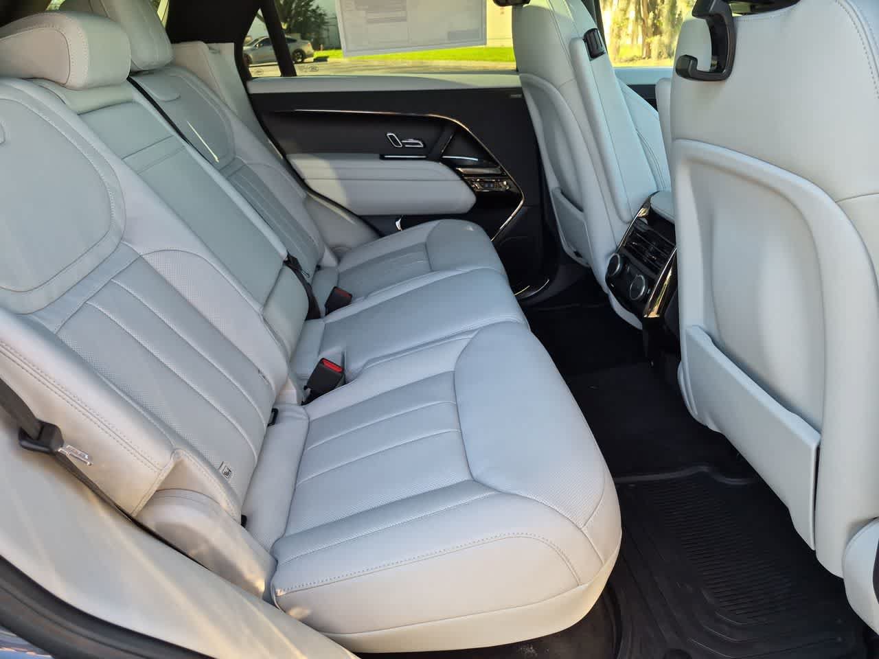 New 2027 Land Rover Range Rover Sport SE AWD/4WD image 22