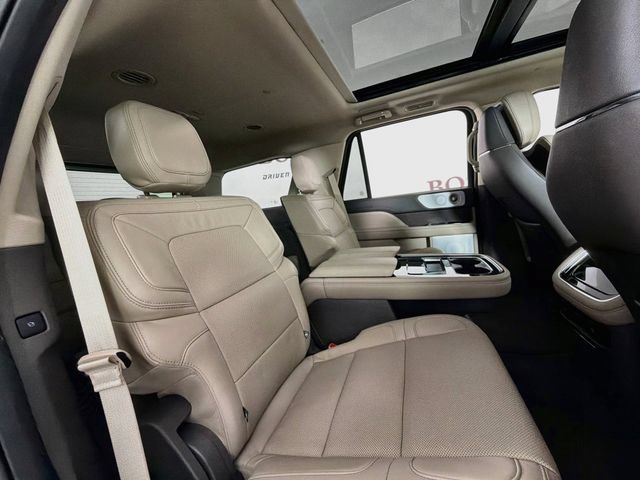 Certified 2024 Lincoln Navigator Reserve AWD/4WD image 35