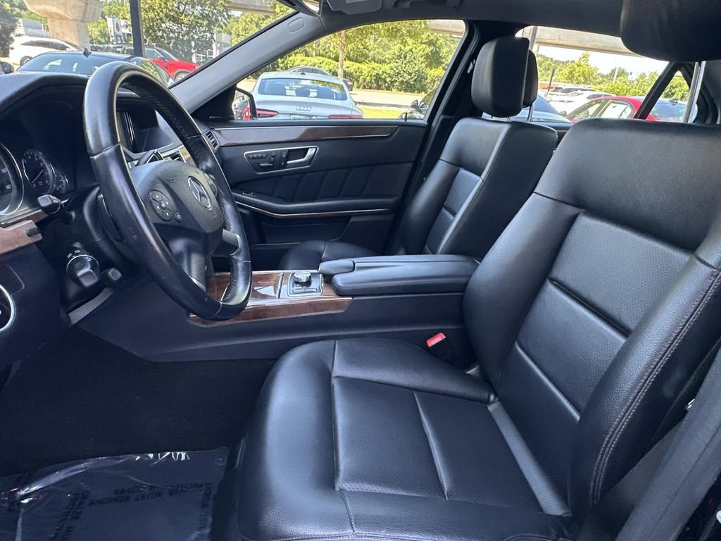 Used 2013 Mercedes-Benz E 350 4MATIC Sedan image 17