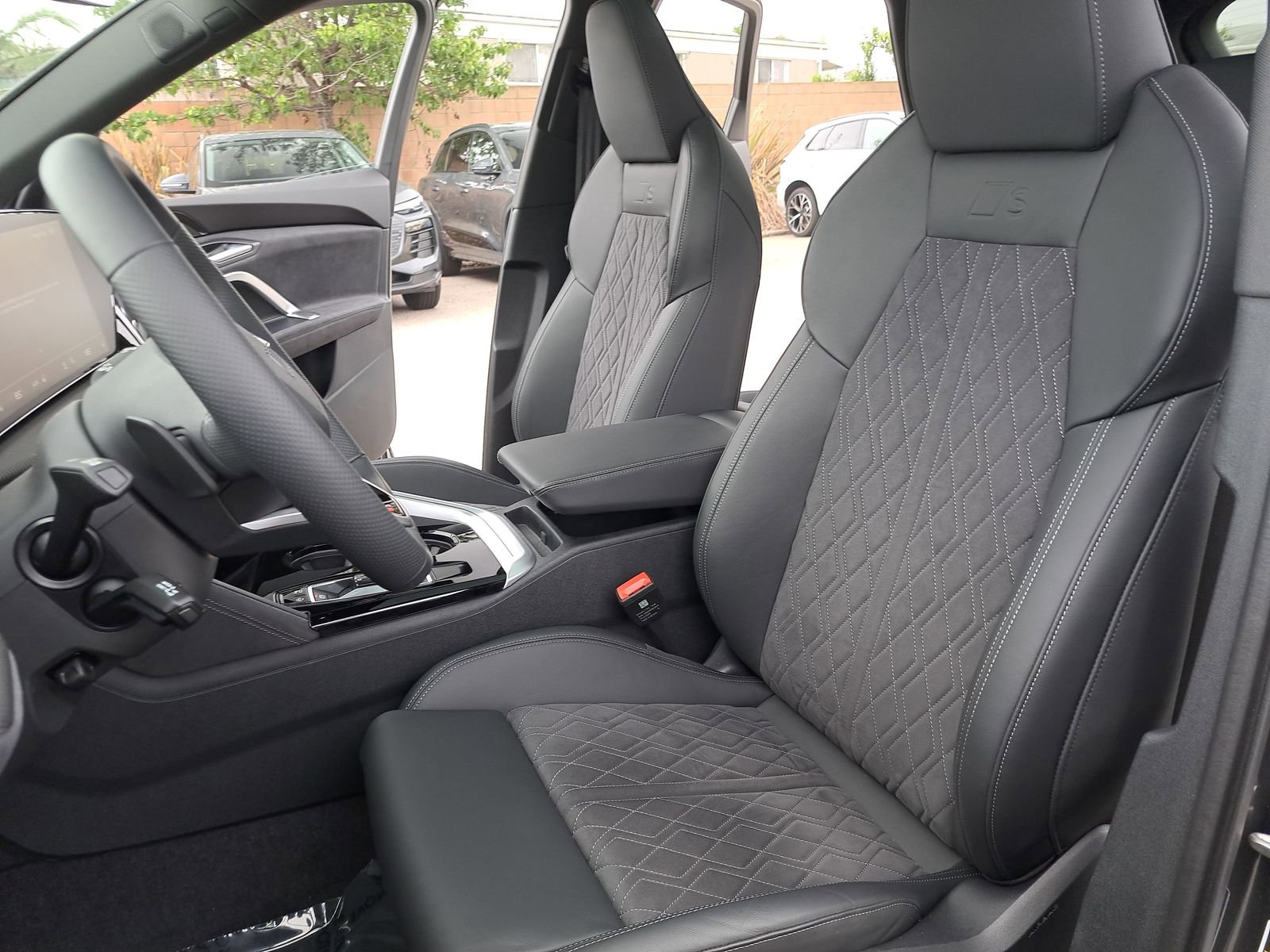 New 2025 Audi SQ5 Premium Plus AWD/4WD image 15