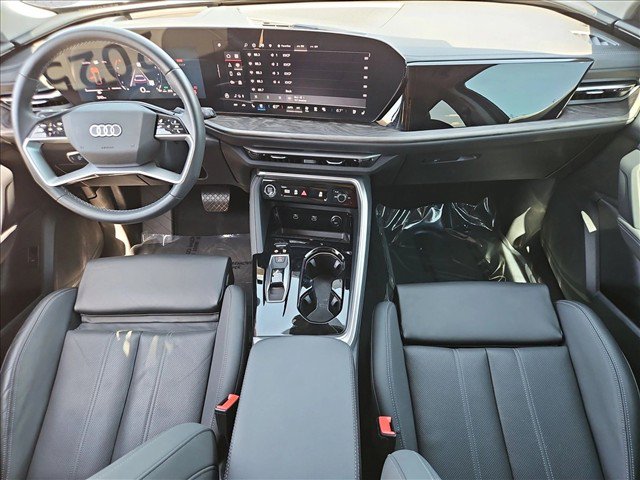 Certified 2025 Audi Q5 Premium w/ Premium Plus AWD/4WD image 24