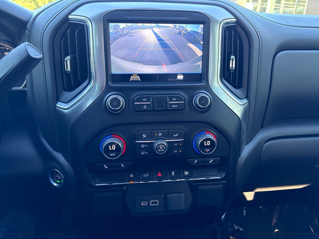 Used 2022 Chevrolet Silverado 1500 LT AWD/4WD image 31