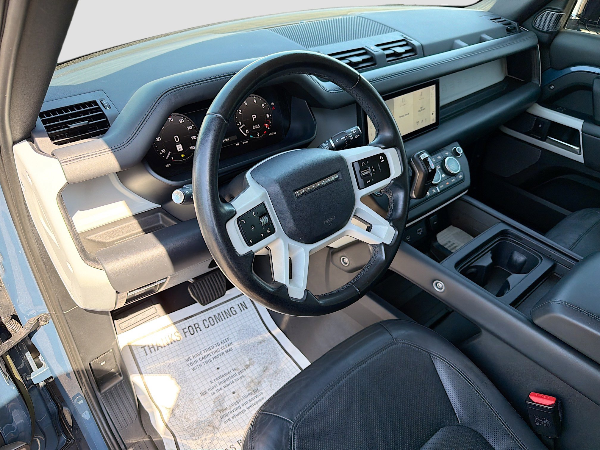 Used 2023 Land Rover Defender 110 S image 24