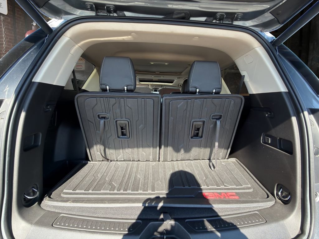Certified 2020 GMC Acadia Denali w/ Technology Package image 25