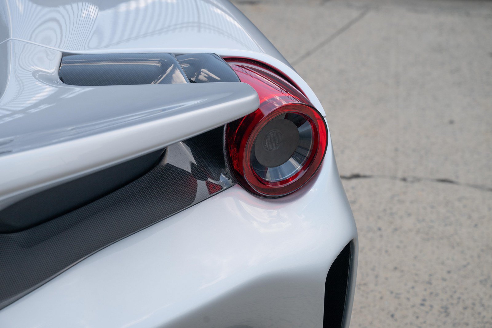 Used 2020 Ferrari 488 Pista Spider RWD image 28