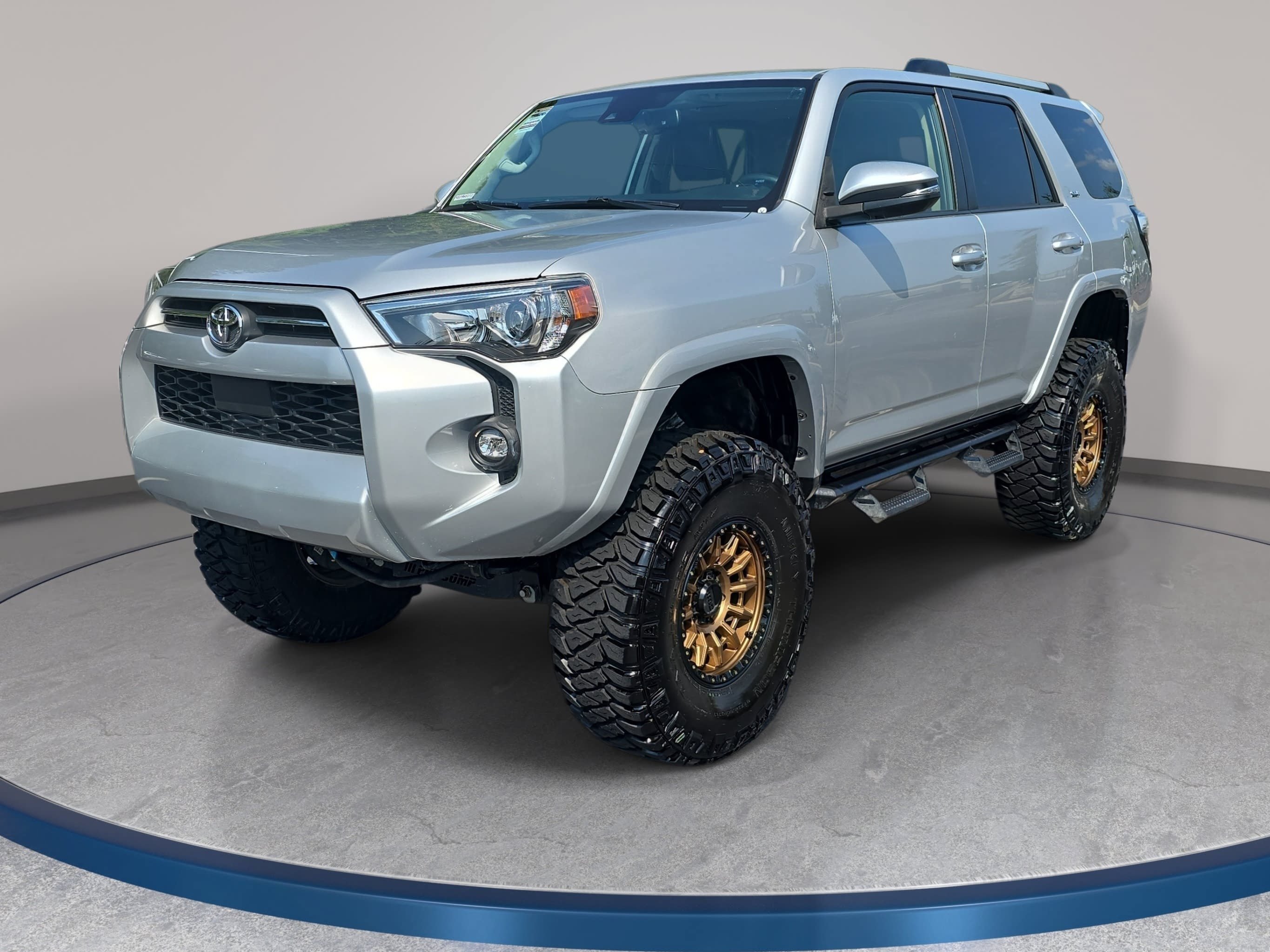 Used 2022 Toyota 4Runner SR5 Premium w/ Moonroof Package AWD/4WD image 1