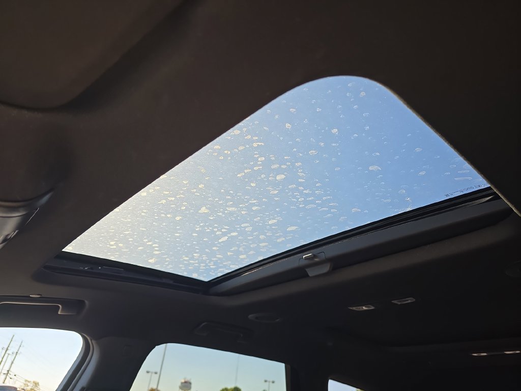 Used 2023 Buick Enclave Avenir AWD/4WD image 40