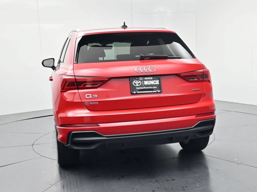 Used 2024 Audi Q3 2.0T Premium AWD/4WD image 6