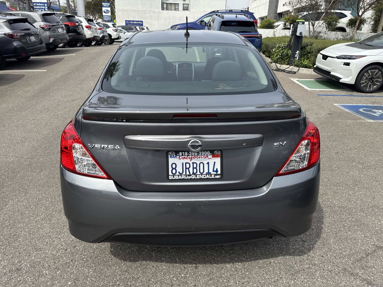 Used 2019 Nissan Versa SV FWD image 5