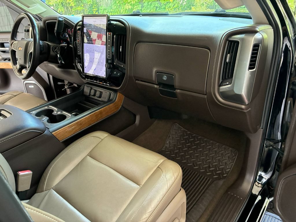 Used 2016 Chevrolet Silverado 2500 LTZ w/ Duramax Plus Package AWD/4WD image 16