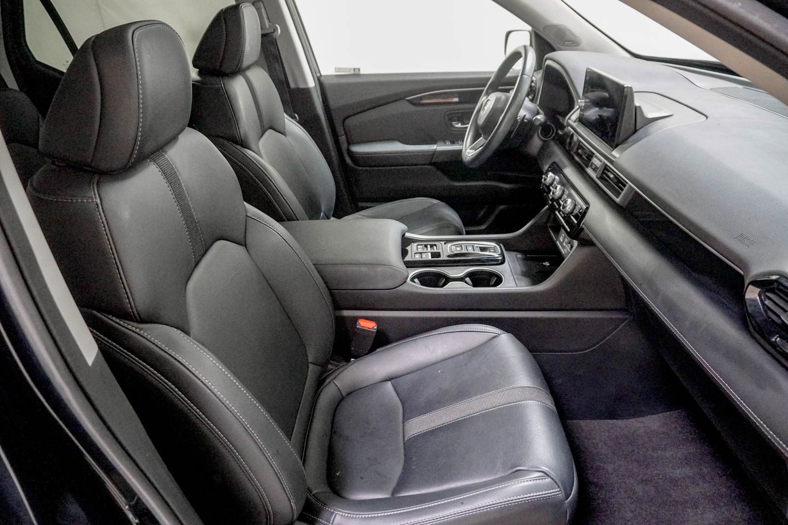 Used 2023 Honda Pilot Touring image 30