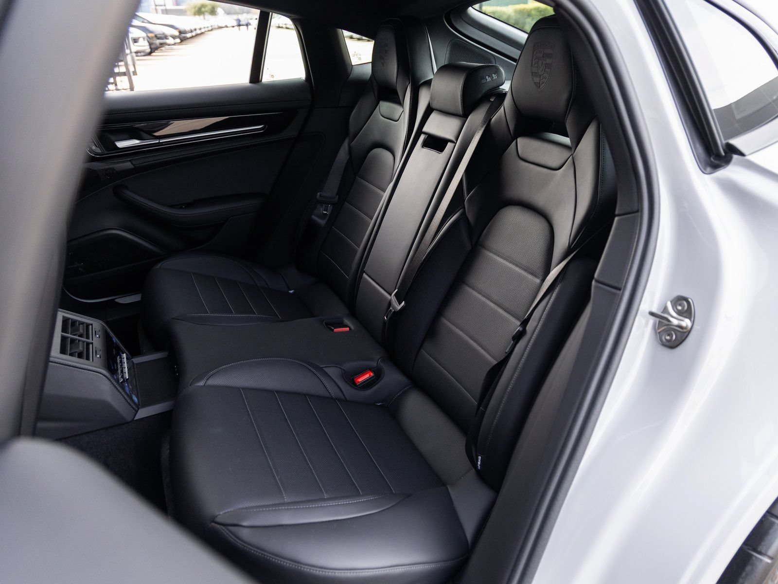 Certified 2026 Porsche Panamera RWD image 36