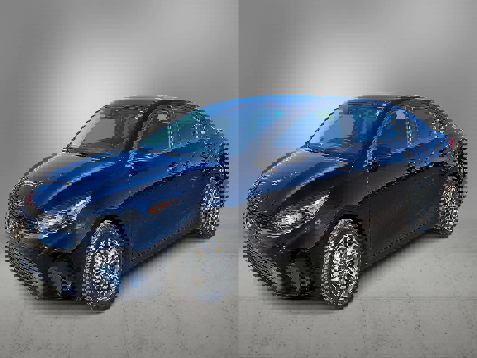 Used 2023 Kia Forte LXS image 5