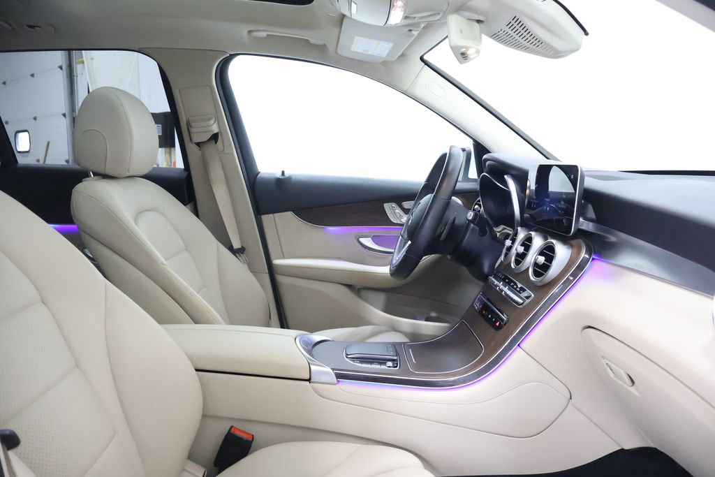 Used 2020 Mercedes-Benz GLC 300 4MATIC image 21