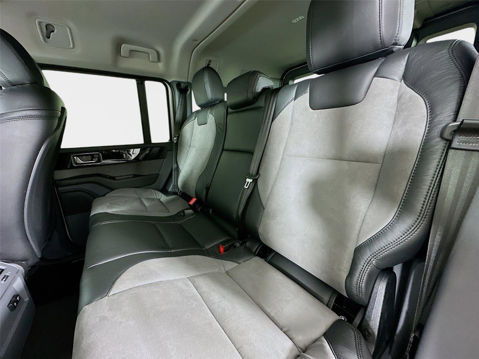 New 2025 INEOS Grenadier Fieldmaster Edition image 37