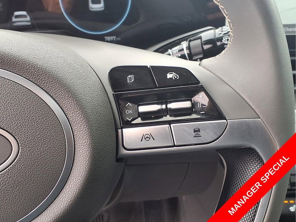 Used 2024 Hyundai Elantra SEL w/ Convenience Package FWD image 6
