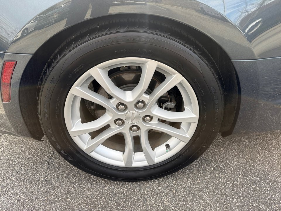 Used 2019 Chevrolet Camaro LS image 23